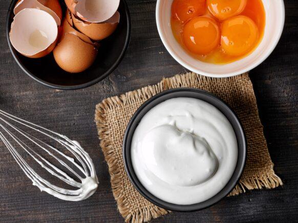 bowl of whipped eggs whites