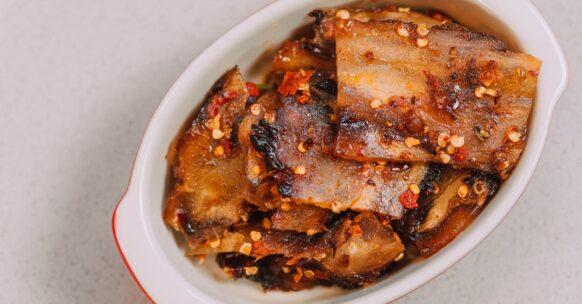 découvrez notre délicieuse recette d'aubergine chinoise, un plat savoureux et sain, parfait pour accompagner vos repas. apprenez à préparer cette spécialité asiatique avec des ingrédients frais et des épices aromatiques pour une expérience culinaire unique.