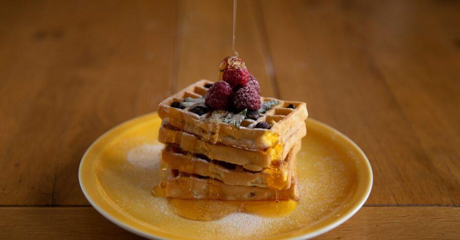 découvrez notre délicieuse recette de pain perdu à la française, un classique sucré parfait pour le petit-déjeuner ou le dessert. apprenez à préparer ce plat réconfortant avec du pain doré, des œufs et un parfum de vanille, et savourez chaque bouchée !