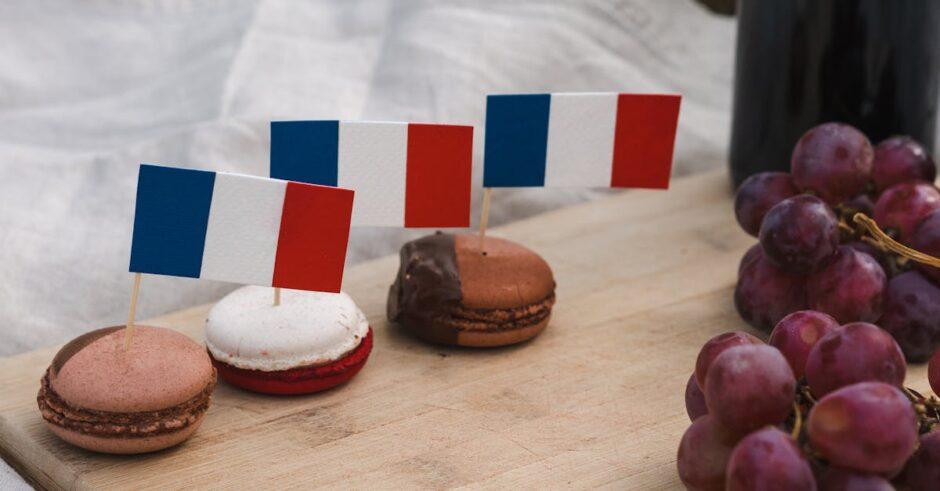 découvrez nos délicieux macarons au chocolat, des douceurs françaises délicatement croustillantes à l'extérieur et fondantes à l'intérieur. parfaits pour toutes les occasions, ces élégantes gourmandises raviront les amateurs de chocolat.