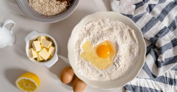 découvrez notre délicieuse recette de lemon cake, un gâteau moelleux au citron parfait pour les amateurs de desserts acidulés. idéal pour vos goûters, anniversaires ou toute occasion, ce gâteau léger et frais ravira vos papilles avec son incroyable saveur citronnée.