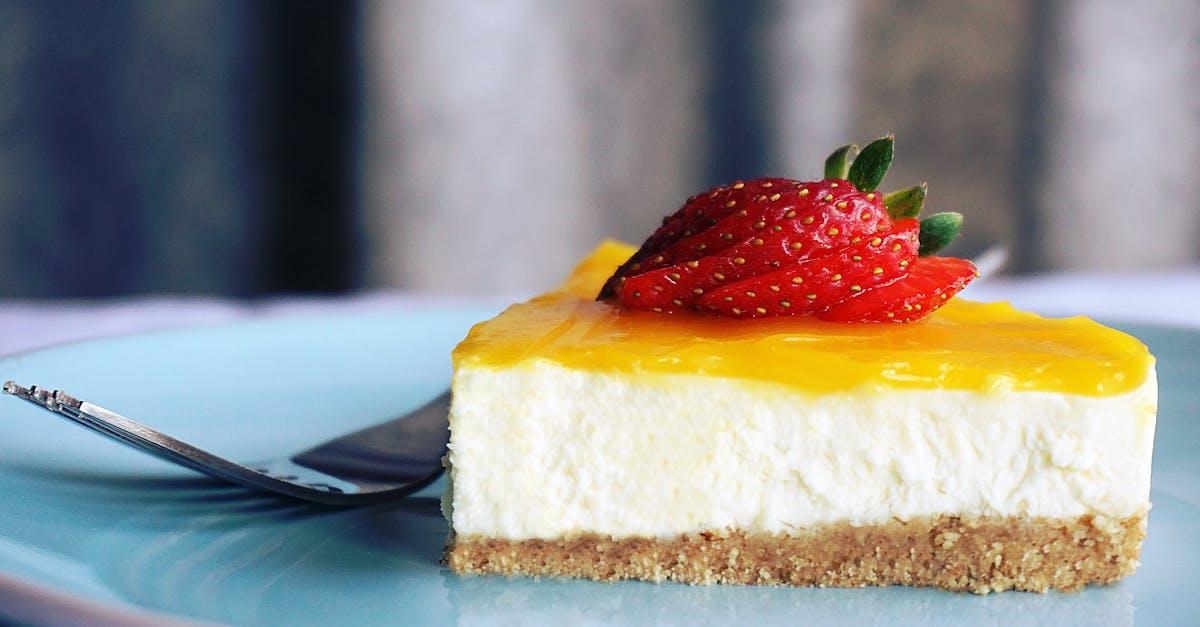 découvrez notre délicieuse recette de cheesecake, un dessert crémeux et gourmand alliant saveurs sucrées et textures irrésistibles. parfait pour les amateurs de douceurs, ce cheesecake ravira vos papilles lors de toutes vos occasions spéciales.