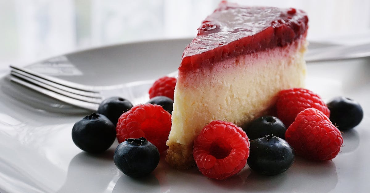 découvrez notre délicieuse recette de cheesecake, un dessert crémeux et savoureux à base de fromage frais, de biscuits et d'une touche de vanille. parfait pour toutes les occasions, ce cheesecake ravira vos papilles et celles de vos invités.