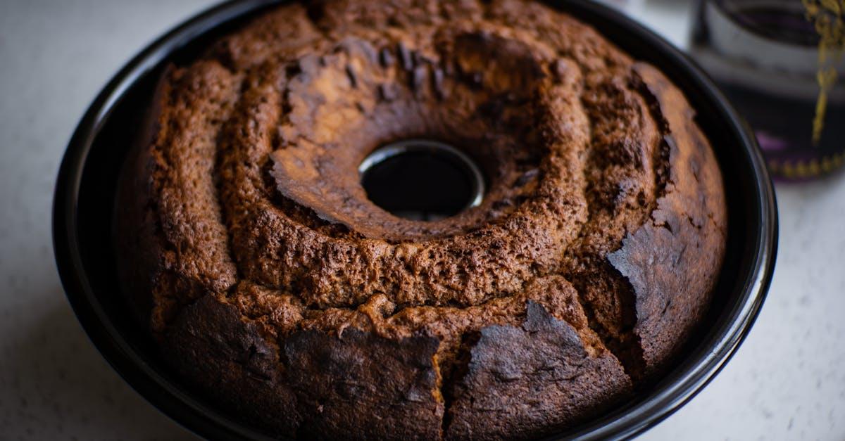 découvrez notre délicieux gâteau au chocolat, une douceur irrésistible qui ravira vos papilles avec sa texture moelleuse et son riche goût chocolaté. parfait pour toutes les occasions, ce dessert est un véritable régal à partager en famille ou entre amis.