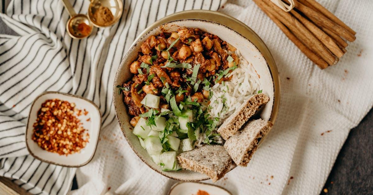 découvrez la pita, un pain moelleux et savoureux, parfait pour vos garnitures préférées. que ce soit pour un repas rapide ou un déjeuner convivial, la pita est le choix idéal pour varier les plaisirs culinaires.