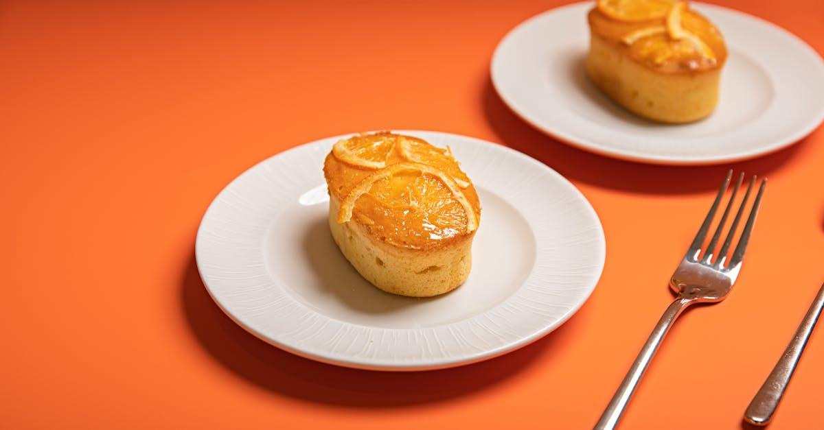 découvrez notre recette de gâteau éponge, léger et moelleux, parfait pour toutes vos occasions. facile à préparer, ce classique de la pâtisserie ravira petits et grands, que ce soit en dessert ou en base de délicieux gâteaux décorés.