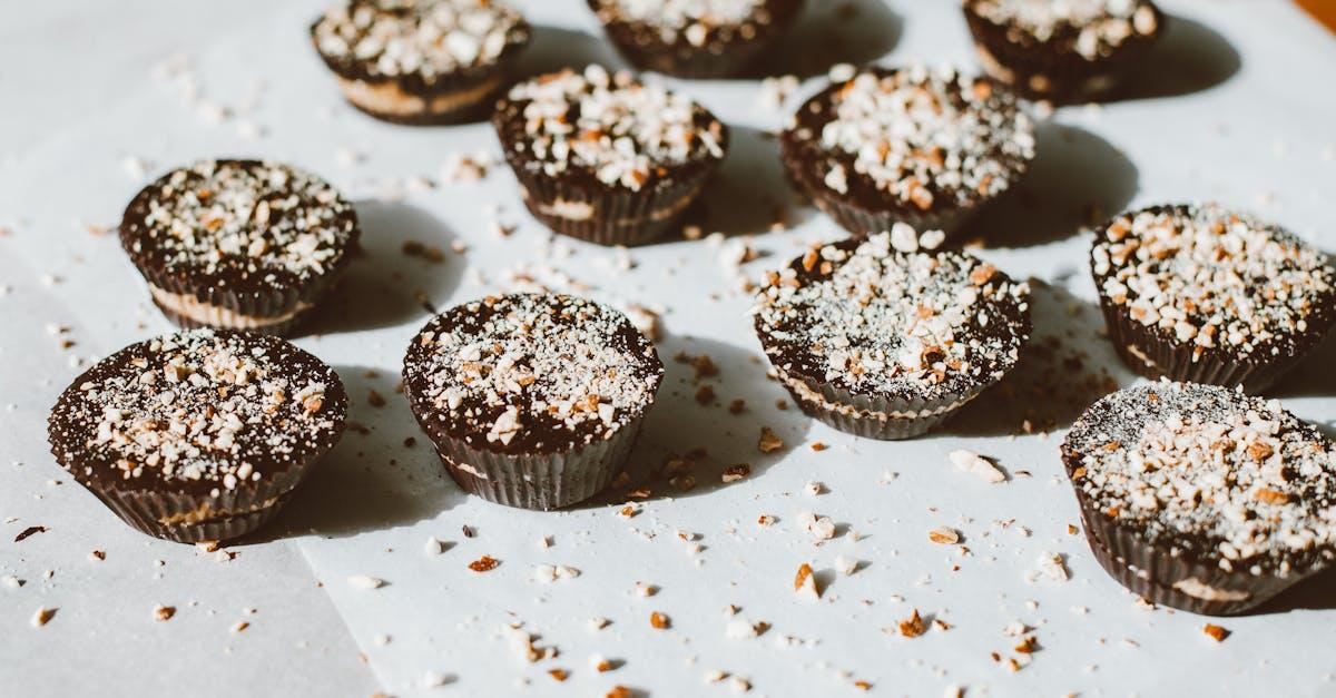 découvrez notre délicieuse recette de brownies à la patate douce, un dessert moelleux et savoureux qui allie le goût sucré de la patate douce à une texture fondante. parfait pour satisfaire vos envies de chocolat tout en ajoutant une touche saine à votre gourmandise !