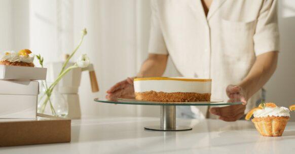 découvrez l'univers délicieux des layer cakes, ces gâteaux spectaculaires aux multiples couches. apprenez à les préparer avec des recettes variées, des conseils de décoration et des astuces pour les rendre irrésistibles à toutes vos occasions.