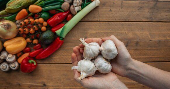 découvrez l'univers fascinant des chanterelles, ces champignons délicats aux saveurs riches et aux arômes envoûtants. apprenez à les identifier, à les cuisiner et à les apprécier dans une variété de plats savoureux.