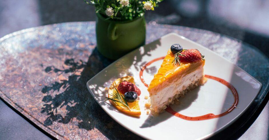 découvrez notre délicieuse tarte à la mangue et aux amandes, un dessert savoureux alliant la douceur de la mangue juteuse à la richesse des amandes croquantes. parfaite pour toute occasion, cette tarte ravira vos papilles et égayera votre table.