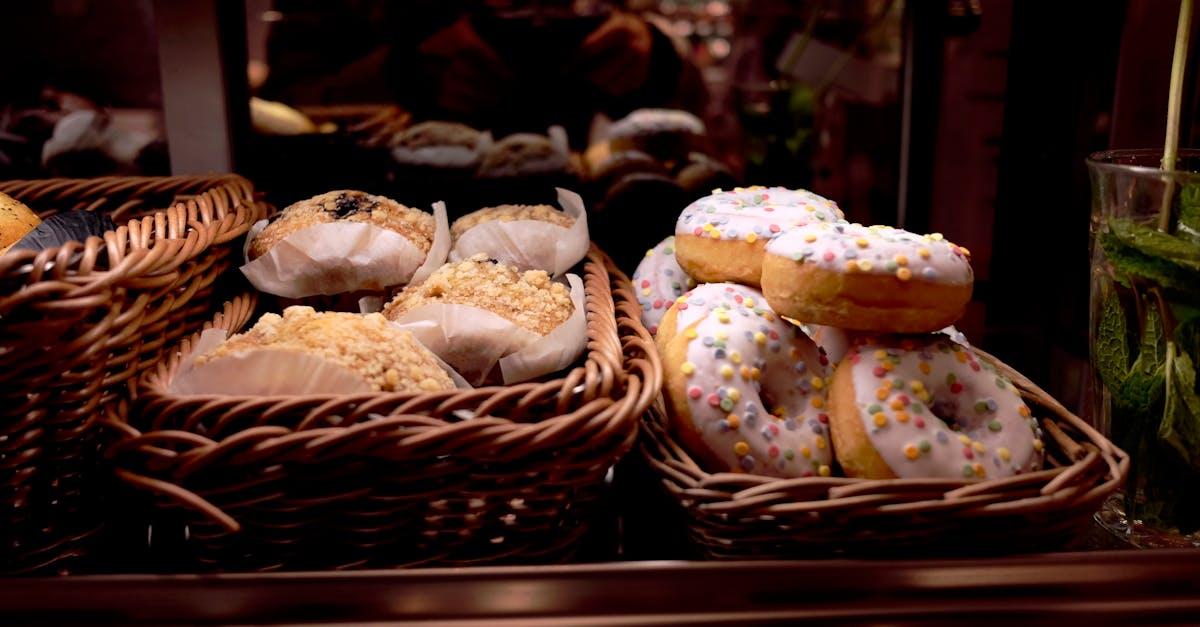 découvrez nos délicieux beignets cuits au four, moelleux et gourmands. parfaits pour un petit-déjeuner sucré ou un goûter réconfortant, nos recettes de baked doughnuts allient saveurs variées et textures légères. essayez-les dès maintenant !
