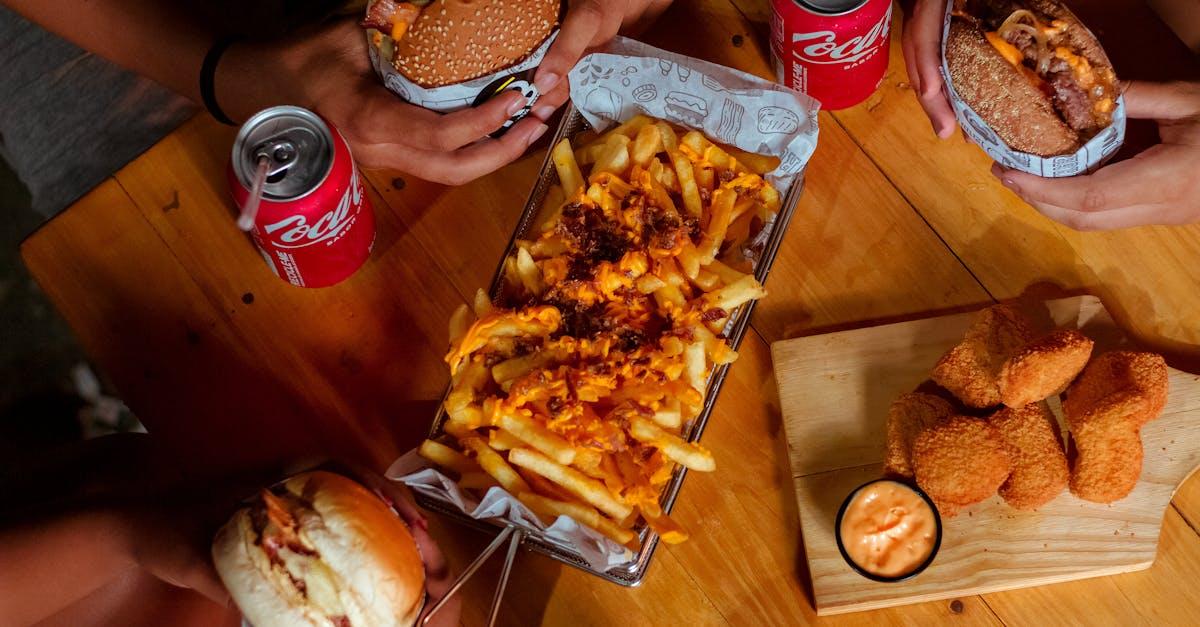 découvrez notre délicieuse recette de poulet au coca-cola, un plat sucré-salé qui allie tendreté de la viande et la touche unique de la célèbre boisson. parfait pour impressionner vos invités ou pour un repas en famille, ce plat savoureux saura régaler les papilles de tous. suivez nos étapes simples pour réaliser ce classique revisité en un rien de temps!