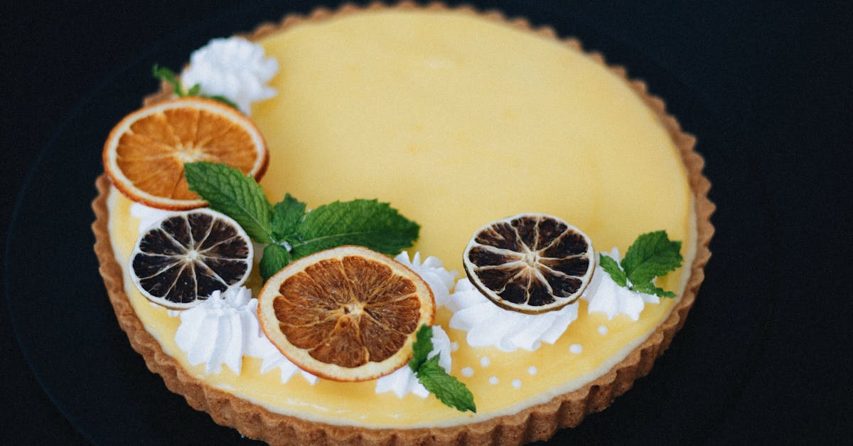 découvrez notre délicieuse recette de tarte au citron, alliant l'acidité parfaite du citron à une pâte sucrée croquante. idéale pour les amateurs de desserts fruités, cette tarte saura séduire vos papilles à chaque bouchée !