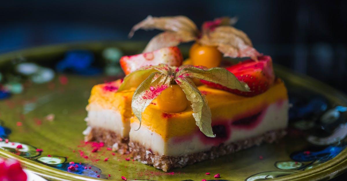découvrez la délicieuse recette du cheesecake, un dessert crémeux et savoureux qui ravira vos papilles. facile à préparer, ce gâteau au fromage s'adapte à tous les goûts avec des variantes aux fruits, au chocolat ou au caramel.